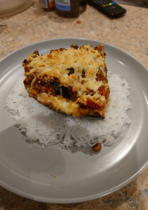 A picture of Stuffed squash or marrow.