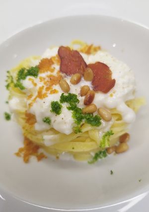 Foto di Tagliatelle stracciatella e bottarga