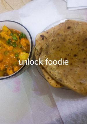 A picture of Cauliflower and Aloo ki sabzi.
