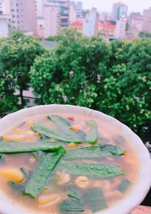 Hình của món Canh nấm hạt sen.