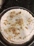 Torta de chocolate, bourbon de durazno y chantilly