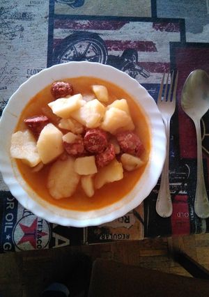 Una foto de Patatas a la riojana