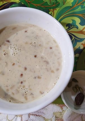 A picture of Poyodhi #spiceweek1 cardamom.