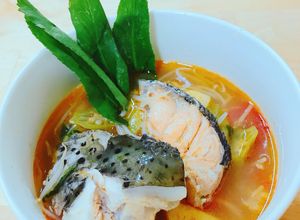 Hình của món Canh chua đầu cá hồi.