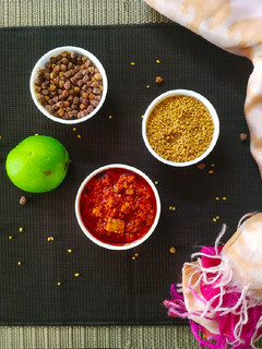 ચણા મેથી નું અથાણું (Chana Methi Athanu Recipe In Gujarati) રેસીપી મુખ્ય ફોટો