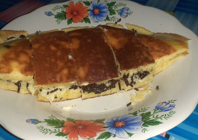 Cara membuat 18. Martabak Manis Teflon Simpel Cara membuat 18. Martabak Manis Teflon Simpel