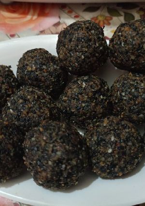 A picture of Black sesame ladoo.
