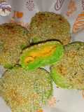 ขนมงาไส้ฝอยทอง (Pan-Fried Sesame Pancake with Sweet Egg Floss Filling)