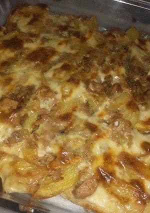 صورة لوصفة صينية التوست بالتونة والبطاطس💜👌