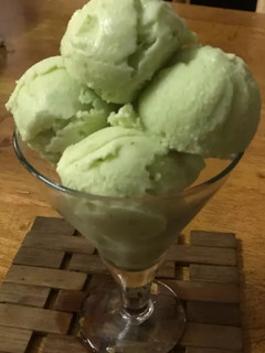 पान आइसक्रीम(paan icecream recipe in hindi) रेसिपी मुख्य फोटो