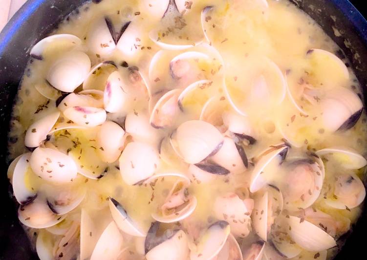 Almejas a la marinera