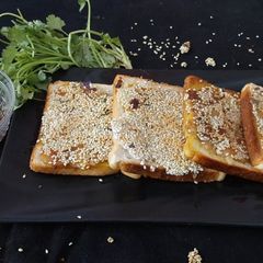 A picture of Potato bread toast.
