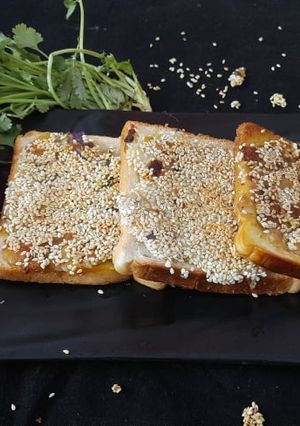A picture of Potato bread toast.