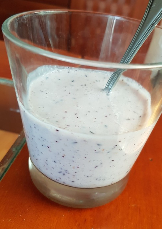 Una foto de Batido de Kéfir, frutas y cereales
