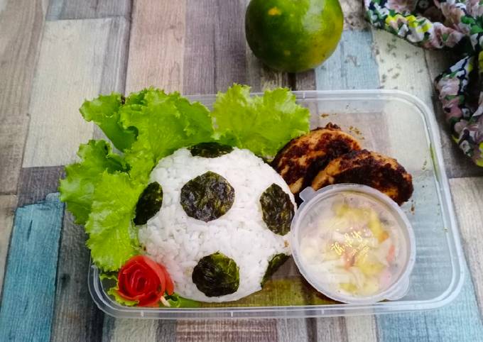 Resep Nasi Bento Karakter Bola Oleh Widjie Astuti Cookpad