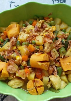 Foto resep Kentang dan sosis bumbu kari