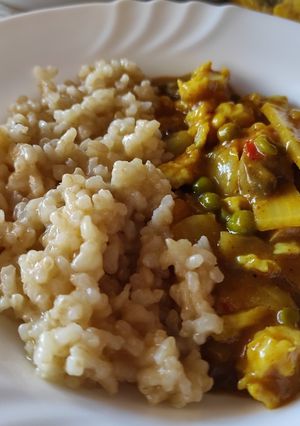 Una foto de Arroz con pollo al curry