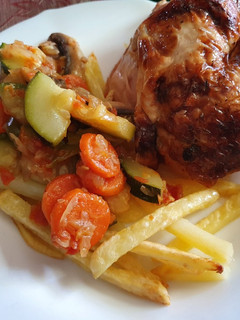 Una foto de Verduras con patatas para carne