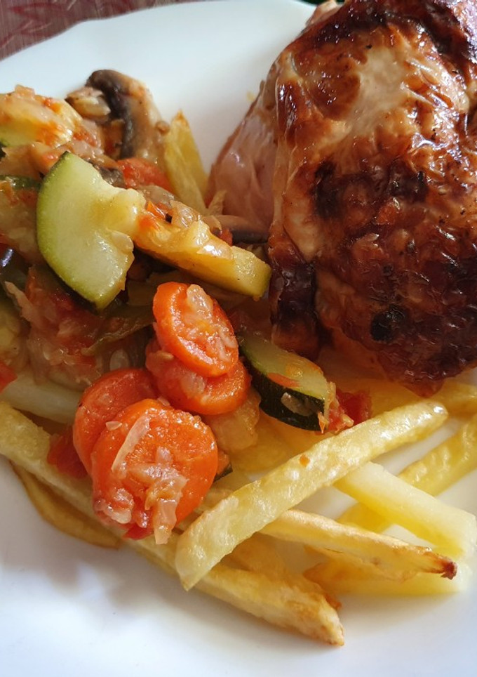 Una foto de Verduras con patatas para carne