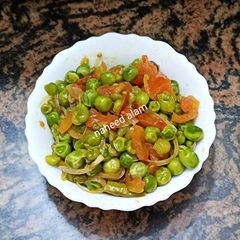 A picture of Matar Ghugni Fry.