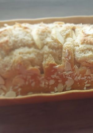Une photo de Cake light aux Pommes et aux Noisettes