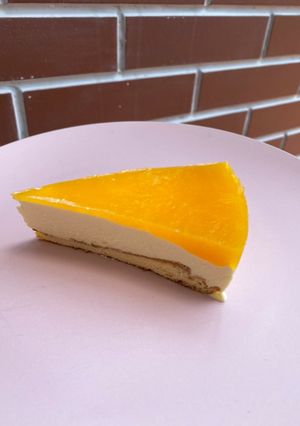 Hình của món Das đèn vàng- Cheese cake chanh dây.
