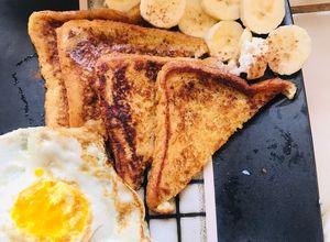Una foto de French toast