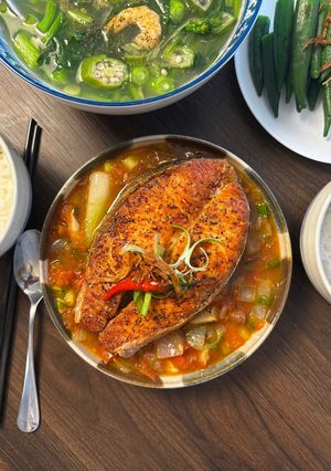A picture of Nostalgic Salmon w/ Tomato Fish Sauce | Cá Hồi Chiên Sốt Mắm Cà.