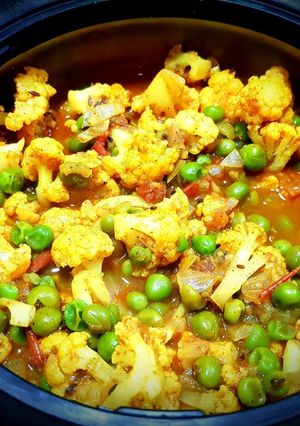 A picture of Gobi Matar (Thin Gravy).