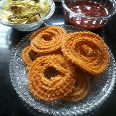 A picture of Jwar chakli.