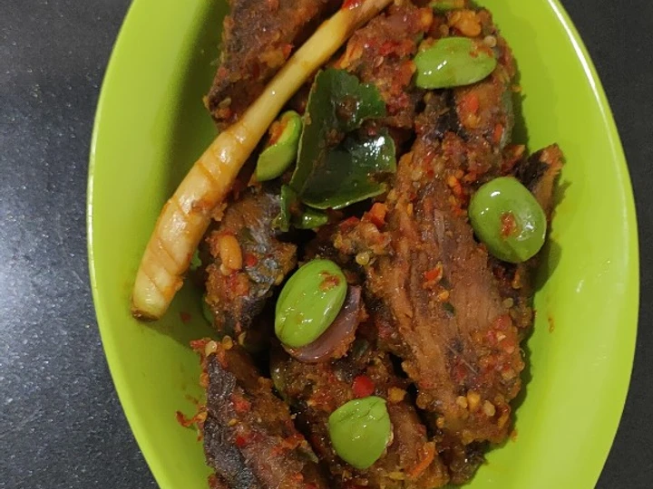 Langkah Gampang Menyiapkan Resep Balado ikan tongkol pete yang Enak Banget Anti Ribet, Menggugah Selera