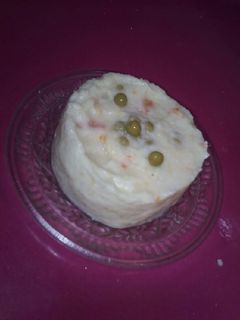 Una foto de Ensaladilla de coliflor y patata con lactonesa