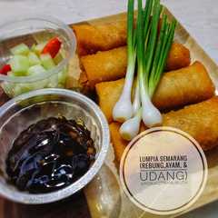 รูปของ Lumpia Khas Semarang (Isi Rebung,Ayam & Udang)