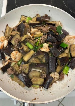 A picture of Chinese-style Eggplant Stir-Fry with Pork and Shrimp.