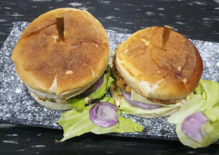 Recipe of Super Quick Homemade Paneer aloo double patty cheese burger