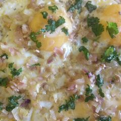 A picture of Half egg fry.