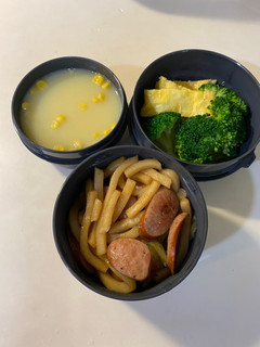 週三的烏龍麵便當 的食譜成品照片