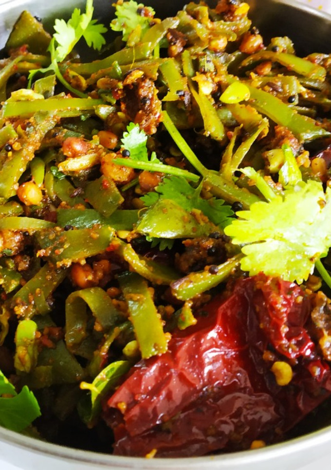சிக்குடுகாயா குரா (அவரைக்காய்) (Chikkudukaya koora recipe in tamil) செய்முறை முக்கிய புகைப்படம்