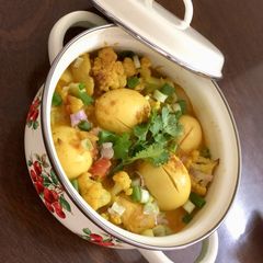 A picture of Seasons Egg Curry.