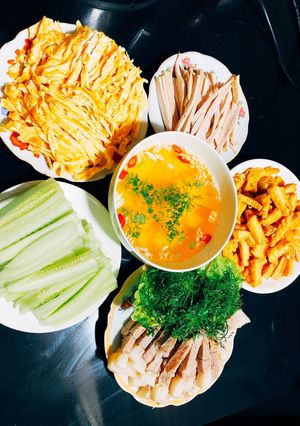 Hình của món Bún cuộn.