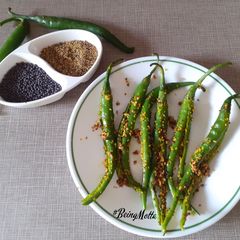 A picture of Instant Green Chillies Pickle.