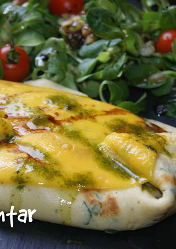 Una foto de Crepes salado de carne y verduras