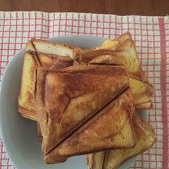 A picture of Toasted bread.