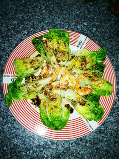 Una foto de Cogollitos de lechuga con ajo