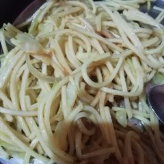 A picture of Noodles.