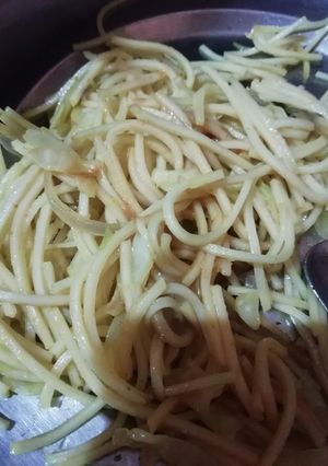 A picture of Noodles.