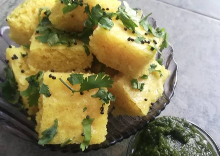 Step-by-Step Guide to Make Homemade Surati khaman