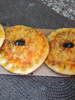 صورة لوصفة ميني بيتزا 🍕🍕