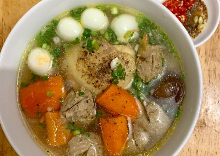 Bánh canh, nui gà bò viên