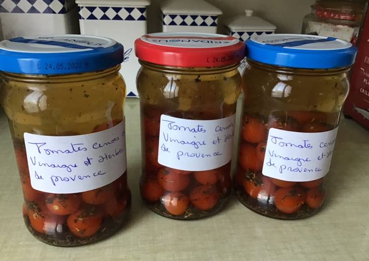Comment Préparer Des Tomates cerises du jardin au vinaigre et herbes de Provence